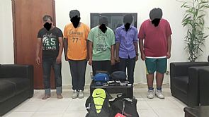 ضبط أفارقة تخصصوا في سرقة ‘السيارات’