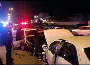 تصادم 3 مركبات على الطريق الساحلي‎