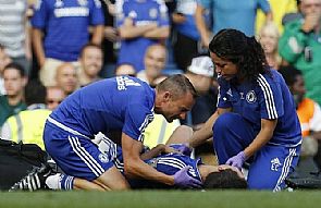 الفيفا يدعم طبيبة تشيلسي ضد مورينهو