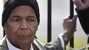 وفاة زعيم الحقوق المدنية الأمريكية