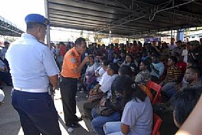 مقتل جميع ركاب الطائرة الاندونيسية