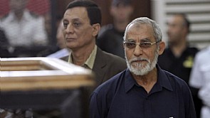 مصر: السجن المؤبد لـ مرشد الإخوان بقضية ‘بورسعيد’