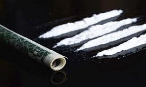 ضبط أكثر من 3 كيلو هيروين في المطار