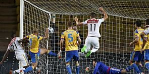 تصفيات دوري أبطال أوروبا: اسبانيا تدخل التاريخ بتأهل 5 فرق ، وتأهل شاختار ومالمو