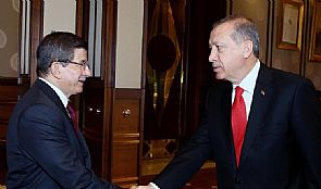 داود أوغلو يعرض حكومته المؤقتة على آردوغان