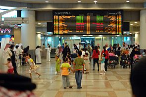 الطيران المدني: زيادة حركة الركاب بالمطار 28 %