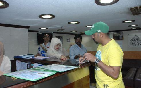 “الداخلية”: ضبط 8 مكاتب خدم مخالفة للقانون