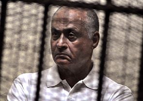 السجن 3 سنوات لوزير مصري سابق في قضية فساد