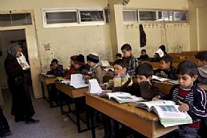 الحرب تحرم 13 مليون طفل من التعليم بالشرق الأوسط وشمال أفريقيا