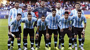 الأرجنتين تحتفظ بصدارة التصنيف الدولي لكرة القدم