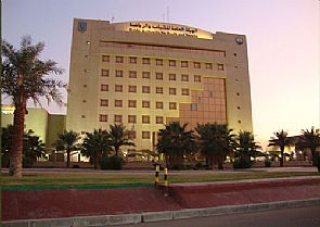 خلافات علنية بين هيئة الشباب والأولمبية