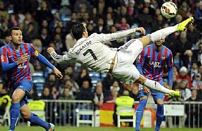 ريال مدريد يتصدر الدوري الأسباني