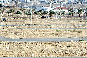 السعودية تفرض رسوم على الأراضي البيضاء