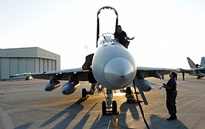 كندا تقرر وقف الغارات الجوية ضد داعش