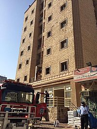 وفاة وافد في حريق عمارة بالفروانية