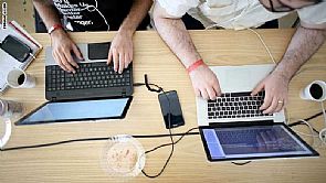 الانترنت يعود إلى الجزائر بعد انقطاع دام خمسة أيام