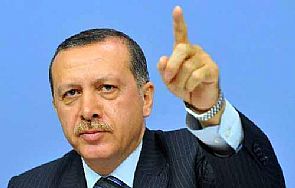 اردوغان: ضرب أي كيانات إرهابية تتشكل شمال سوريا