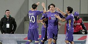 فيورنتينا ينتزع صداره الدوري الايطالي