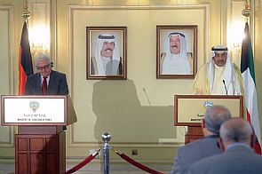 صباح الخالد: مستعدون للحوار مع الجارة إيران