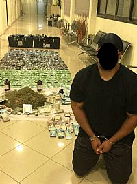 ضبط أمريكي بـ 1400 كيس ‘كيميكل’