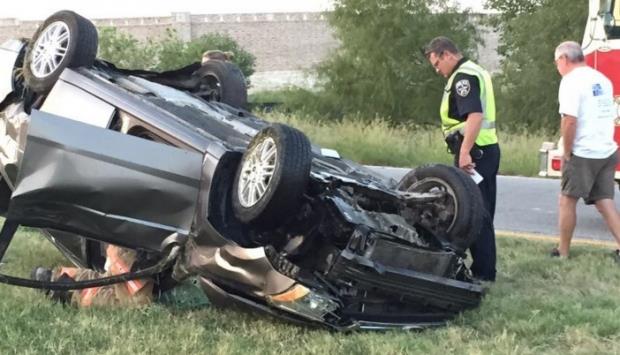 يسرق حافظتها وهى تصارع الموت !