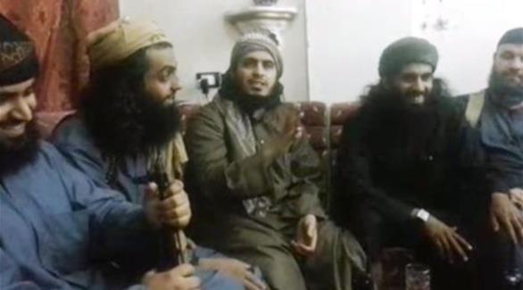 داعشي سعودي ينشر صور أقاربه من رجال الأمن ليقتلهم التنظيم