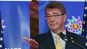 وزير الدفاع الأمريكي يقيل أبرز مساعديه