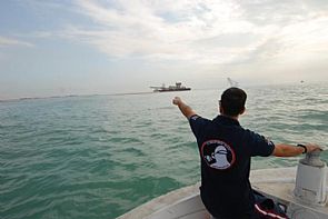 الغوص يرفع 5 أطنان مخلفات في الزور الشمالي