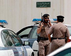 السعودية: مقتل رجلي أمن جراء إطلاق نار
