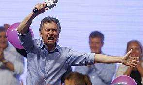 مرشح المعارضة يفوز بالانتخابات الرئاسية بالأرجنتين