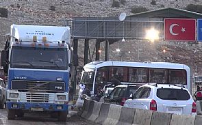 روسيا تمنع 1250 شاحنة صادرات إلى تركيا