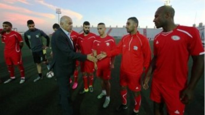 المنتخب الفلسطيني يوقف انتصارات السعودية وينتزع تعادلا ثمينا