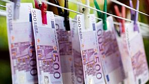 100 ألف يورو طافية على نهر الدانوب