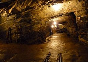 مقتل 17 عاملًا جراء حريقٍ شبَّ بمنجمٍ للفحم في الصين