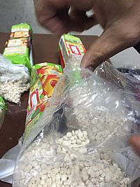 احباط تهريب ١٠٠ ألف حبة ‘كابتي’ بحوزة سوري