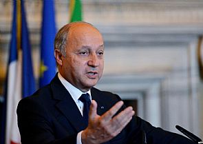 فابيوس: رحيل الأسد ليس شرطًا لبدء الانتقال السياسي بسوريا