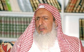 مفتي السعودية يطالب بمساندة تركيا