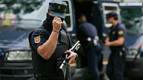 الشرطة الإسبانية تعتقل رجلا وإمرأة بتهمة الانتماء لـ’داعش’