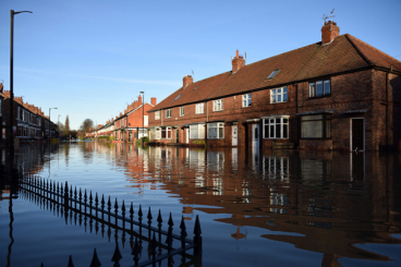 مزيد من الجنود لمواجهة الفيضانات في شمال انجلترا
