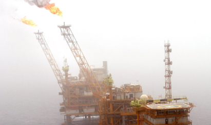 ارتفاع أسعار النفط في آسيا قبل نشر الأرقام المتعلقة بالمخزون الأميركي