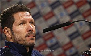 سيميوني يهلل لاداء جاكسون مارتينيز أمام فاليكانو