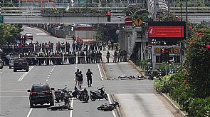 قرية اندونيسية ترفض دفن أحد منفذي هجوم جاكرتا