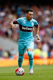 رسميا .. فيورنتينا يضم مهاجم وست هام