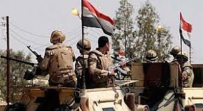 مقتل 5 عناصر أمن في تفجيرين بسيناء المصرية