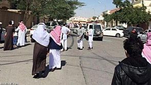 فيديو: ‫لحظة القبض على أحد المهاجمين على مسجد بالسعودية‬(تحديث 2)