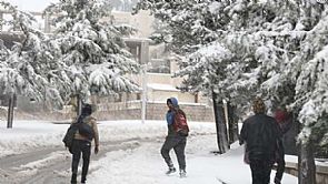 ثلوج بلبنان تزيد معاناة اللاجئين السوريين