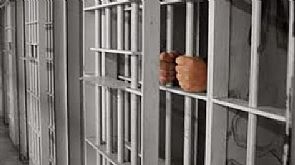 مصر.. وفاة سجين سياسي ‘نتيجة إهمال طبي’