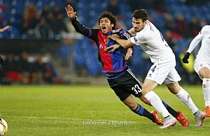 تصريح العمل قد يعرقل صفقة انتقال النني إلى آرسنال