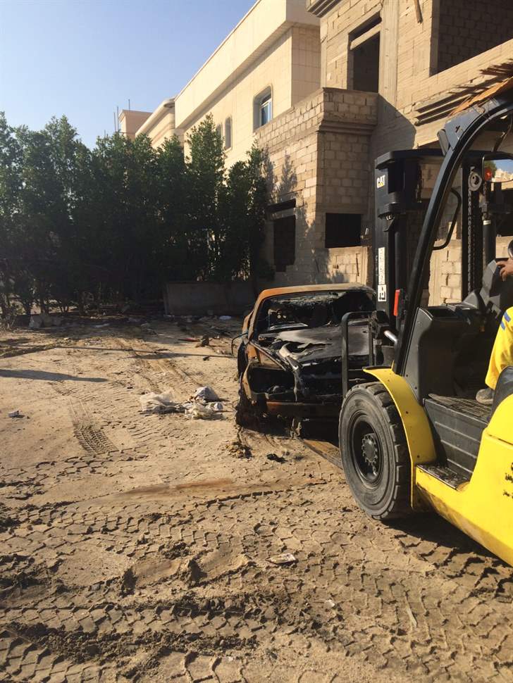 بالصور | «البلدية»: رفع 15 سيارة مهملة في «مبارك الكبير»