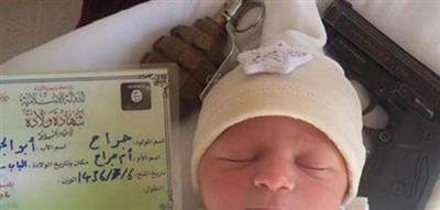أصغر منضم لـ «داعش».. عمره سنة واحدة